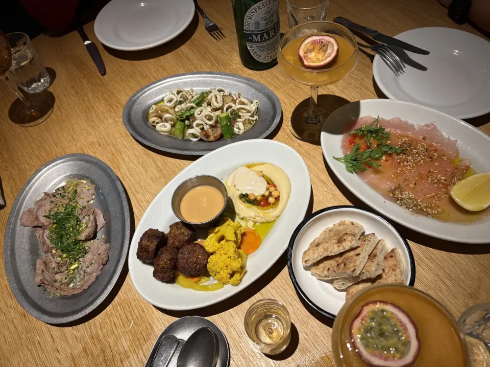 Restaurant NENI Amsterdam in Amsterdam