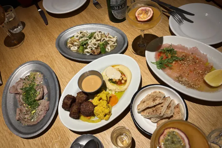 Restaurant NENI Amsterdam in Amsterdam