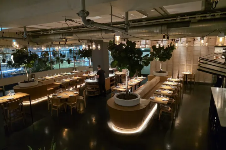 Restaurant NENI Amsterdam in Amsterdam