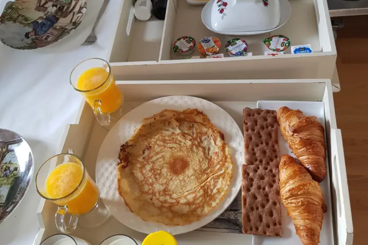 Bed & Breakfast Nieuw en modern bakhuisje, gehele woning in Apeldoorn