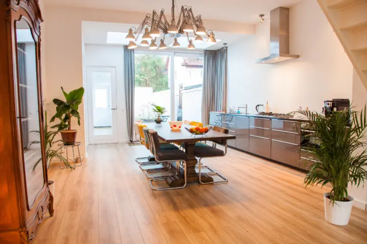 Olifant B&B GESLOTEN CLOSED in Groningen