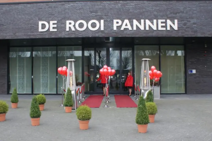Hotel Onderwijshotel De Rooi Pannen Eindhoven in Eindhoven