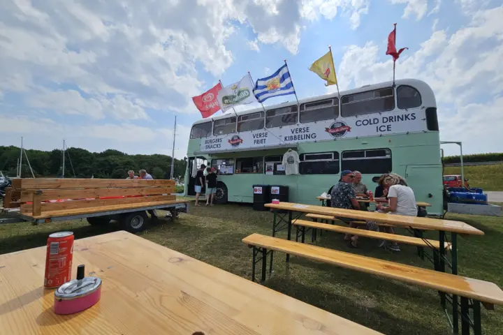 Restaurant Over de dam in Ellemeet