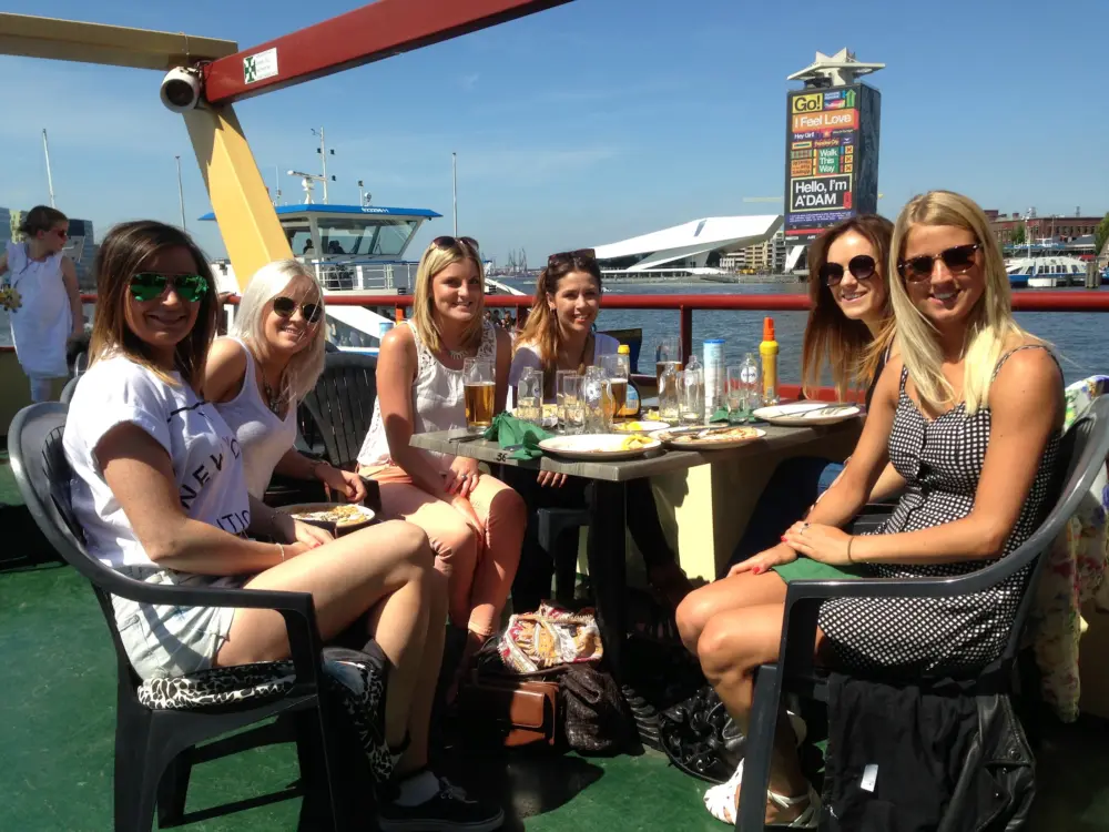 Restaurant Pannenkoekenboot Amsterdam in Amsterdam