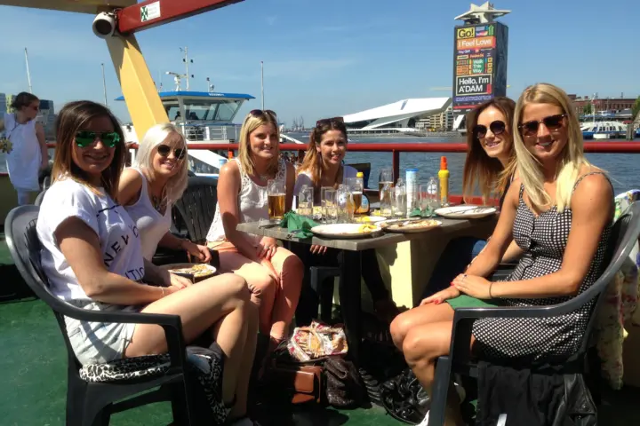 Restaurant Pannenkoekenboot Amsterdam in Amsterdam