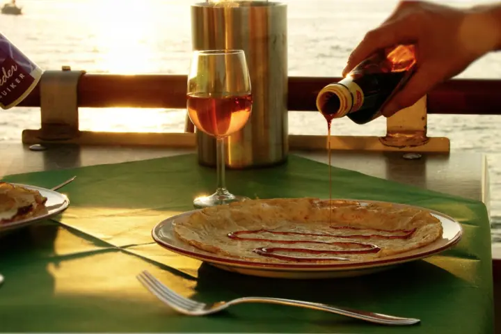 Restaurant Pannenkoekenboot Rotterdam in Rotterdam