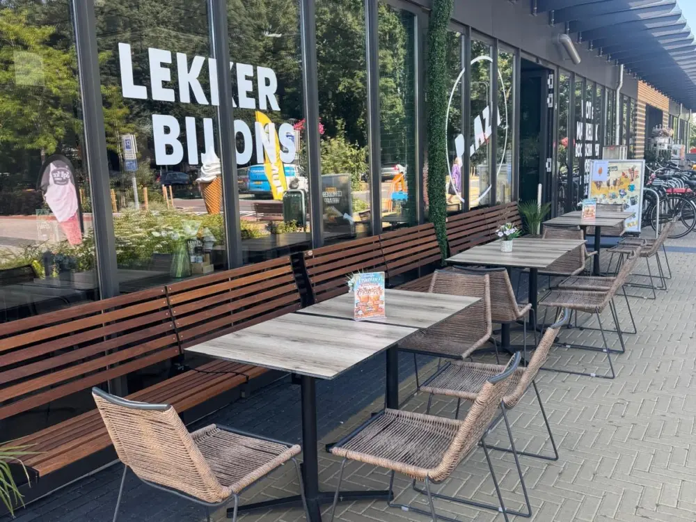 Restaurant Plaza Sluisplein in Ouderkerk aan de Amstel