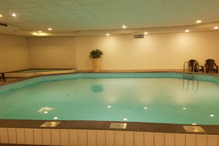 Hotel Ramada by Wyndham Amsterdam Airport Schiphol in Badhoevedorp