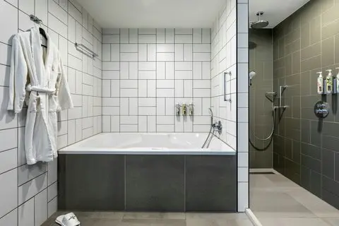 Hotel Renaissance Amsterdam Schiphol Airport Hotel in Aalsmeer