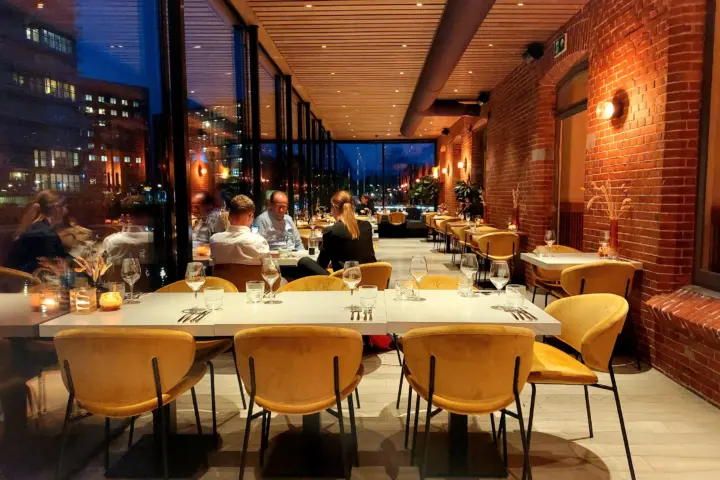 Restaurant Graansilo Eten & Drinken in Groningen