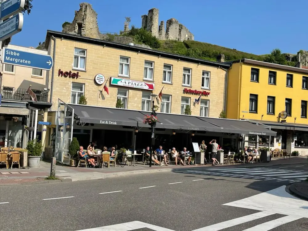 Restaurant&Hotel La Piazza Valkenburg in Valkenburg