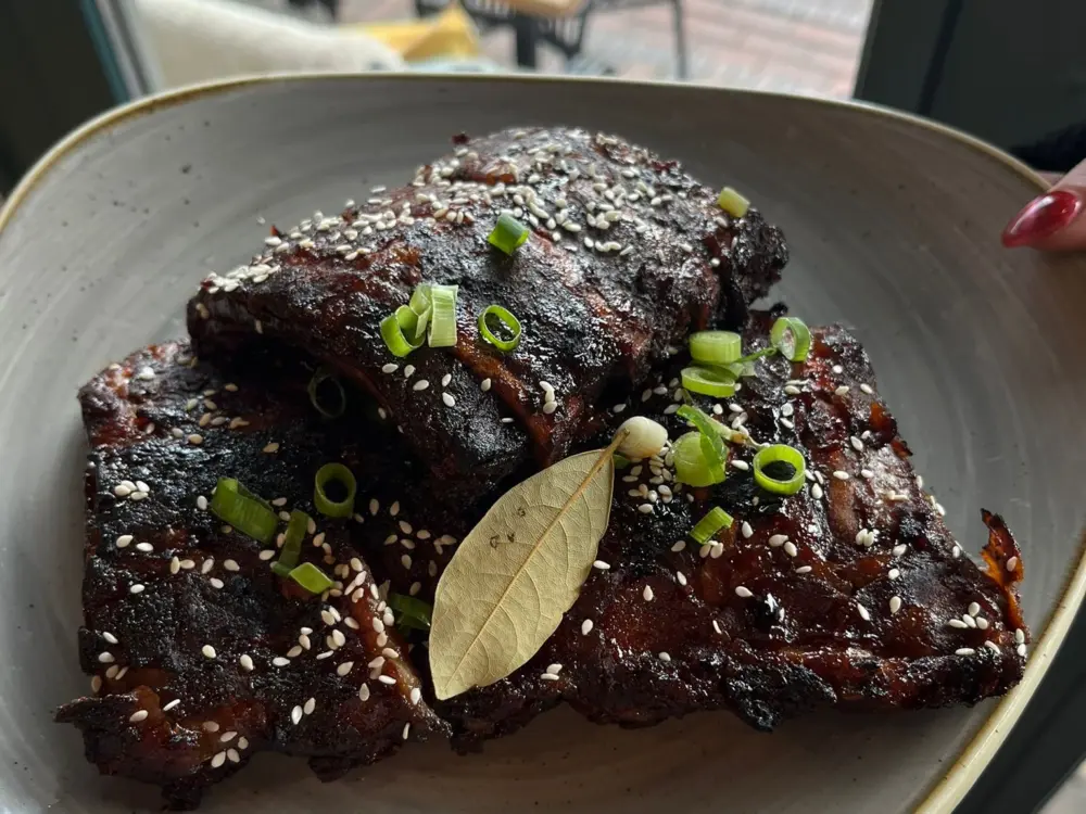 Restaurant ROAST Bar & Grill in Hilversum