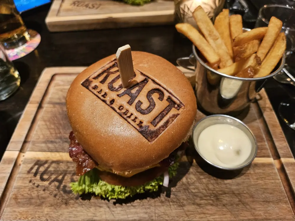 Restaurant ROAST Bar & Grill in Hilversum