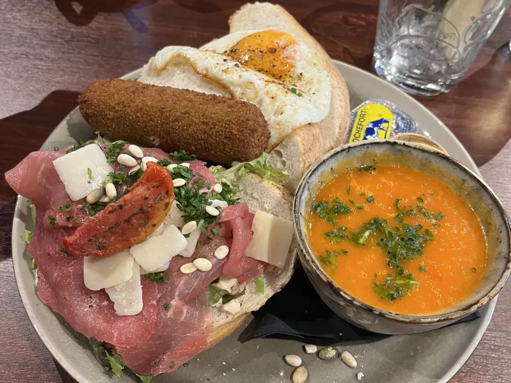 Robuust - Brasserie & Woonwinkel in Margraten