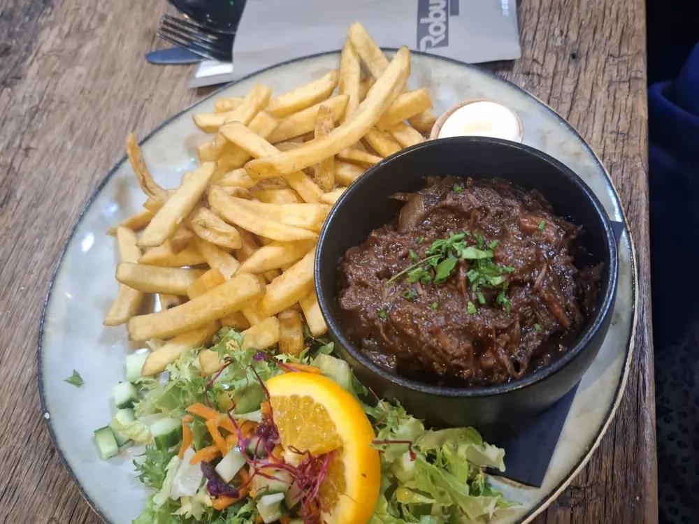Robuust - Brasserie & Woonwinkel in Margraten