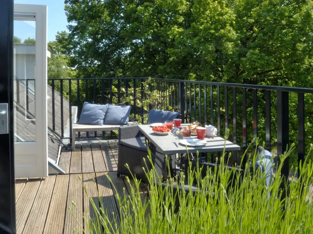 Bed & Breakfast ROOM One-Twenty-One in Naarden