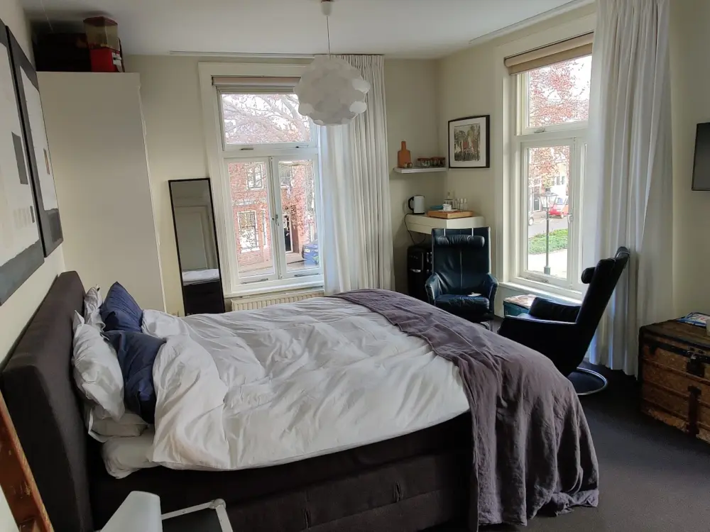 Bed & Breakfast ROOM One-Twenty-One in Naarden