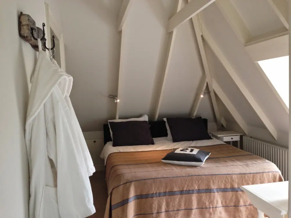 Bed & Breakfast ROOM One-Twenty-One in Naarden