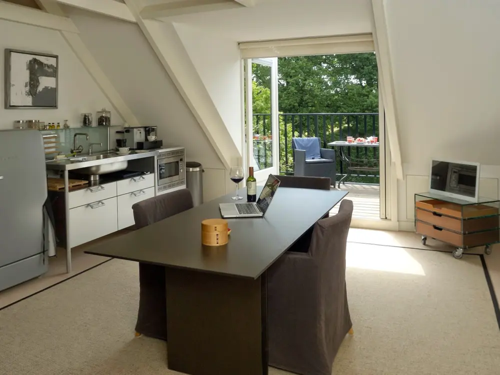 Bed & Breakfast ROOM One-Twenty-One in Naarden