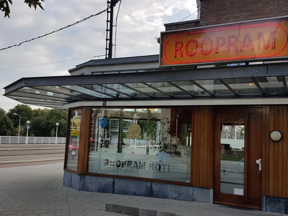Restaurant Roopram Roti Rotterdam in Rotterdam