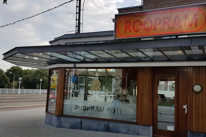Restaurant Roopram Roti Rotterdam in Rotterdam