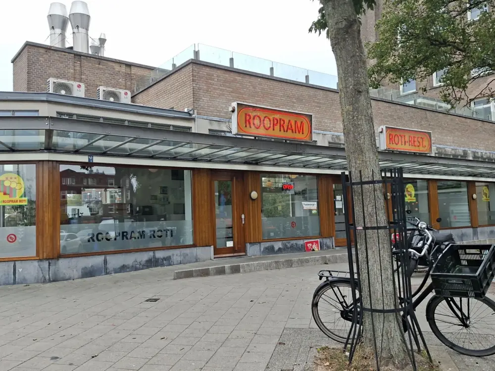 Restaurant Roopram Roti Rotterdam in Rotterdam