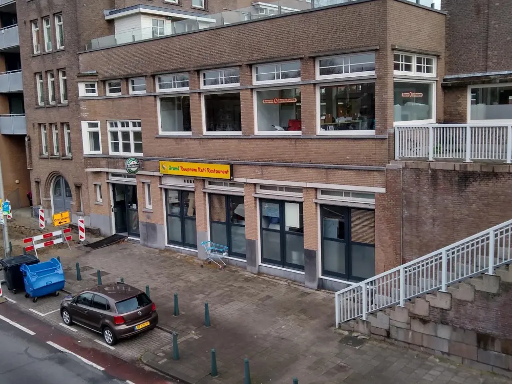 Restaurant Roopram Roti Rotterdam in Rotterdam