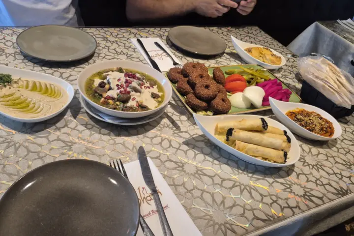 Restaurant Sham Oost in Amsterdam