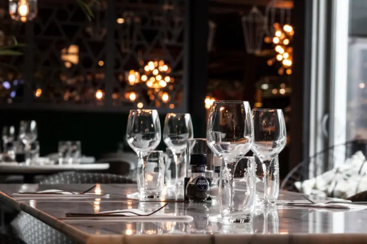 Skymaster Restaurant & Bar in Schiphol
