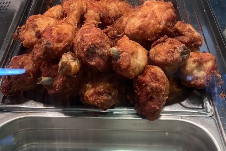 Restaurant Snackbar Ernos in Amsterdam