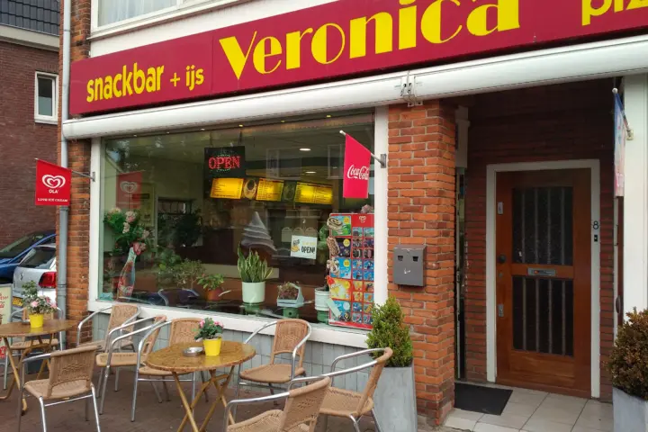 Snackbar Veronica - IJs & Pizzeria in Ouderkerk aan de Amstel
