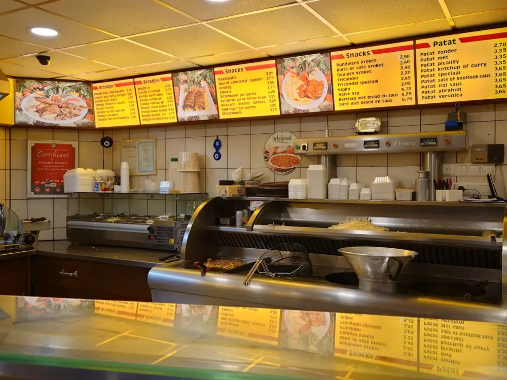 Snackbar Veronica - IJs & Pizzeria in Ouderkerk aan de Amstel