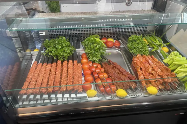 Restaurant Sofra grillhouse adana kebap/yaprak donerkebab in Apeldoorn