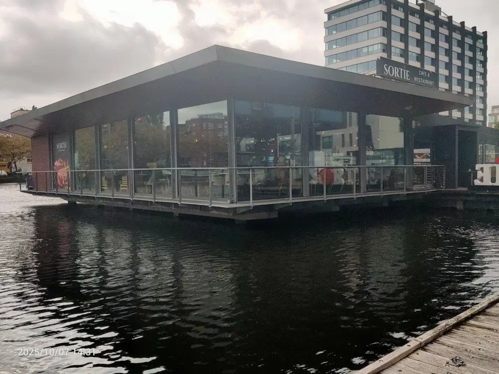 Restaurant Sortie Cafe & Restaurant in Amsterdam