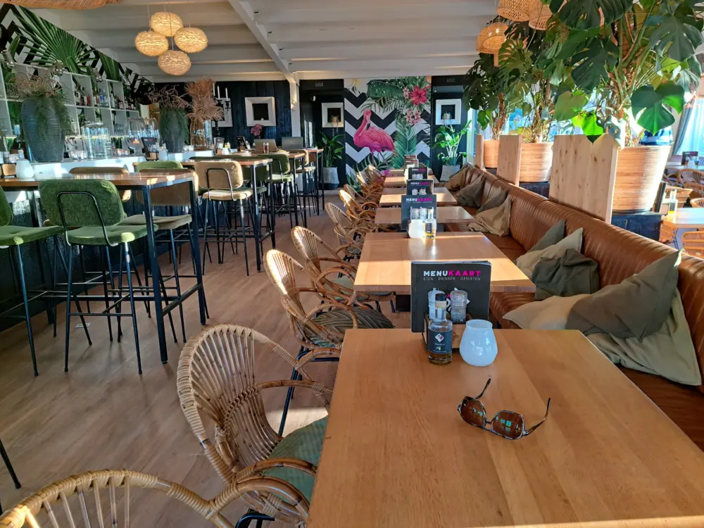 Restaurant Strandpaviljoen Paal 10 in Ouddorp