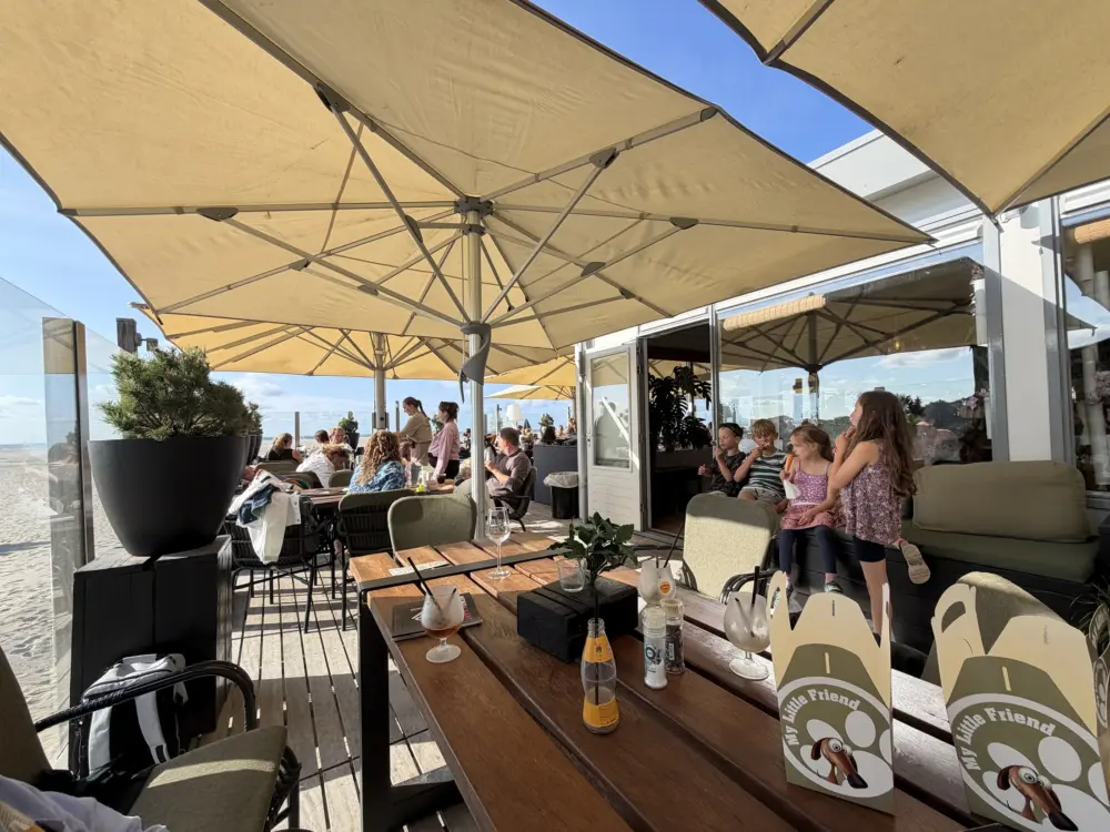 Restaurant Strandpaviljoen Paal 10 in Ouddorp