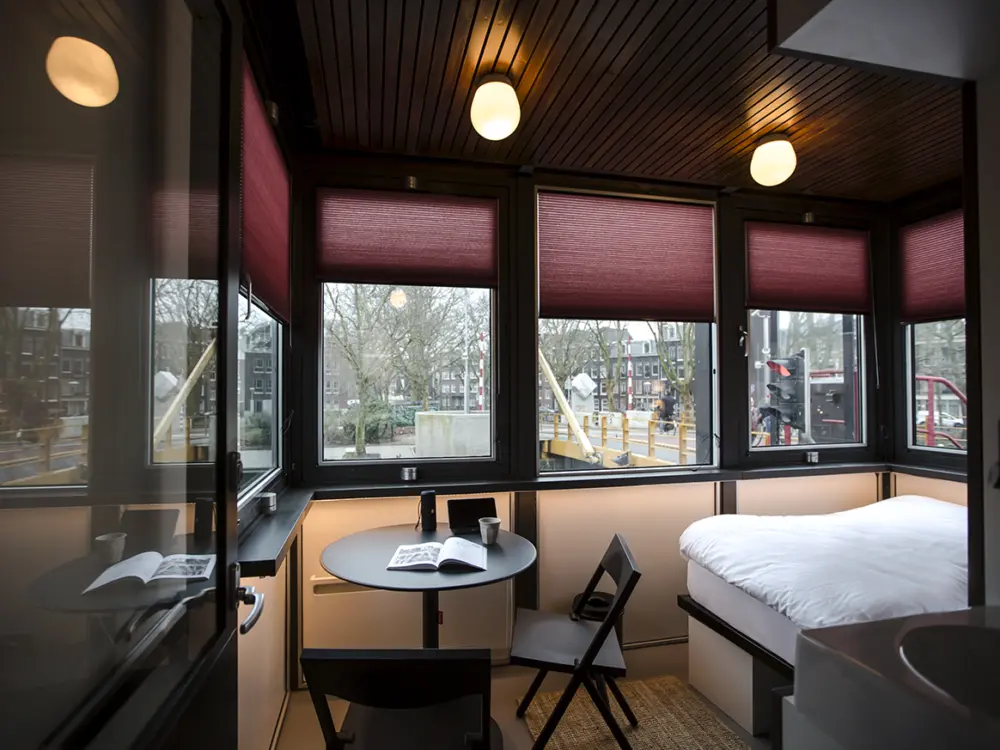 SWEETS hotel Theophile de Bockbrug in Amsterdam
