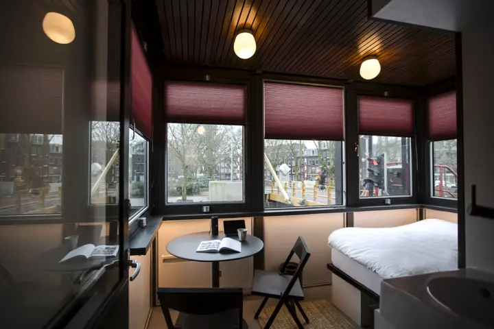 SWEETS hotel Theophile de Bockbrug in Amsterdam