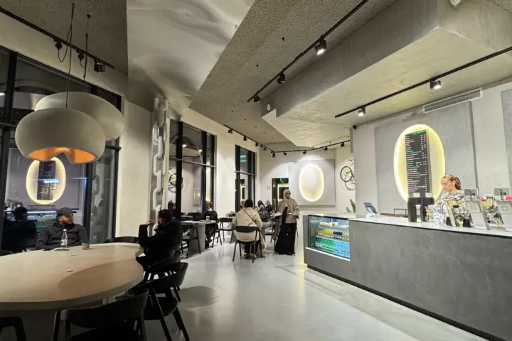 Restaurant The Block Coffee in Amsterdam