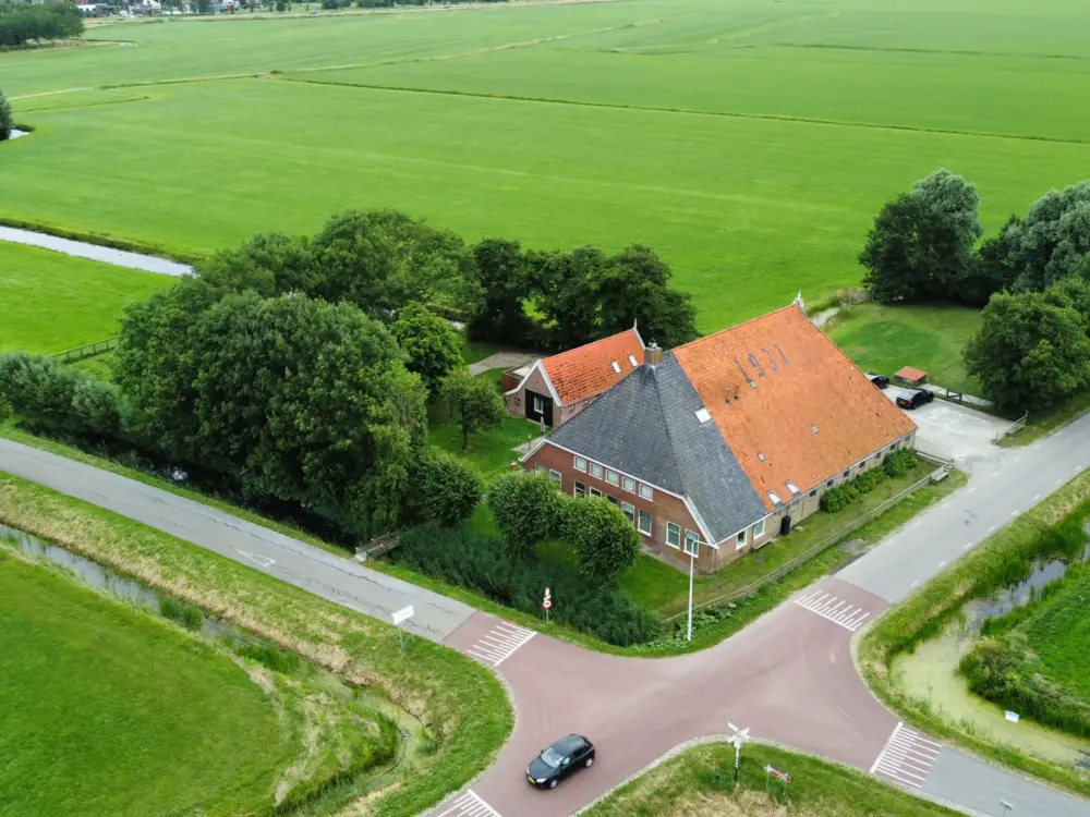 Vakantiehuis huren Sneek Friesland 2, 4, 6 of 8 personen - Boerderijhuisje22 - landelijk logeren - 3 slaapkamers - vrijstaand in Loënga