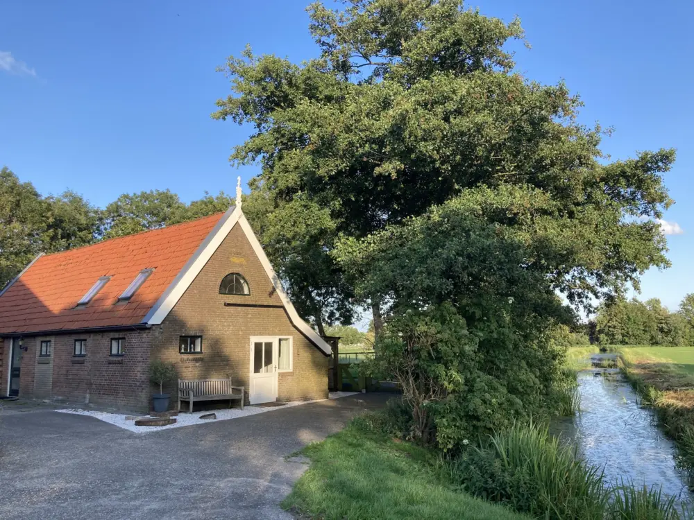 Vakantiehuis huren Sneek Friesland 2, 4, 6 of 8 personen - Boerderijhuisje22 - landelijk logeren - 3 slaapkamers - vrijstaand in Loënga
