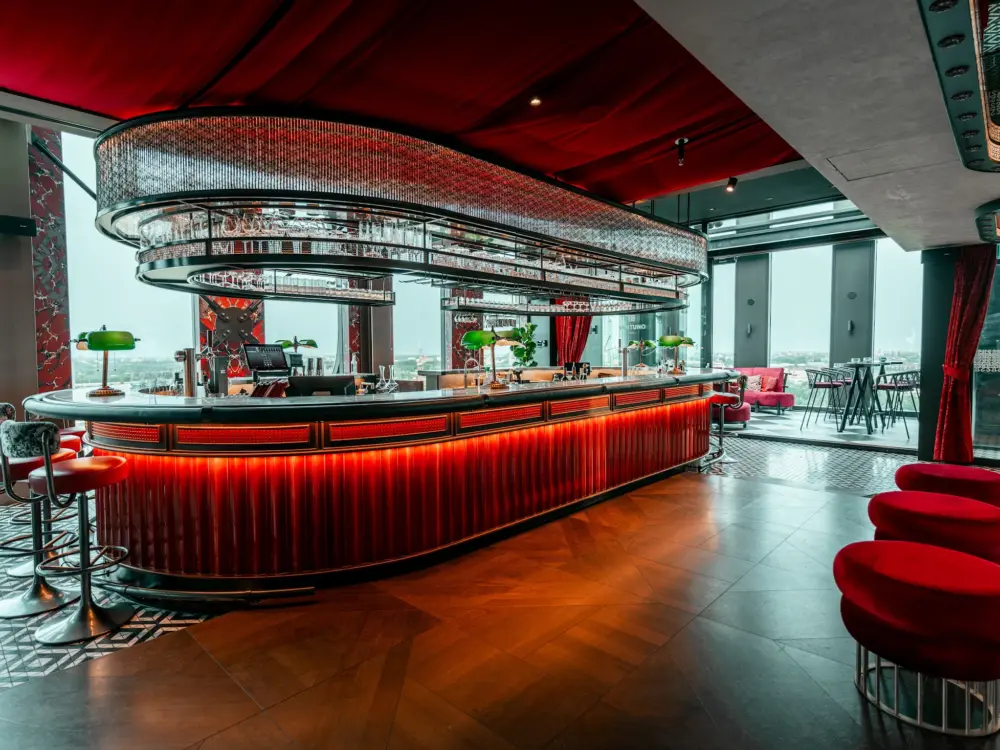 Restaurant Ventuno Skylounge in Amsterdam