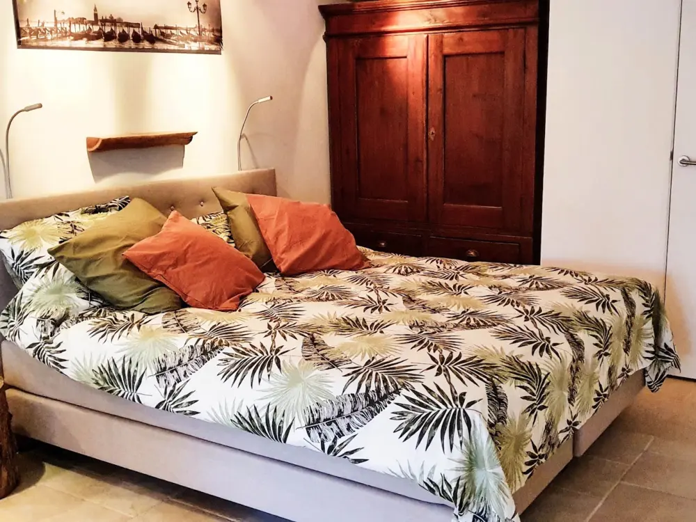 Bed & Breakfast Verborgen Parel aan de Rotte in Rotterdam