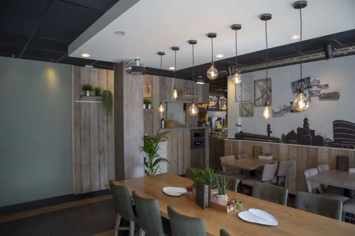 Restaurant Verhage Overschie in Rotterdam