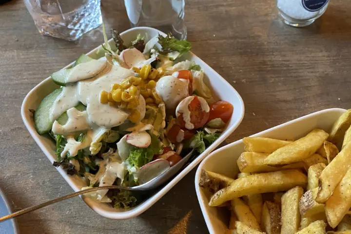 Restaurant Waikiki Foodbar in Renesse