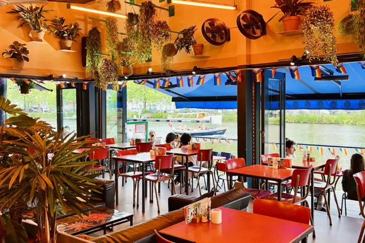 Restaurant Waterkant in Amsterdam