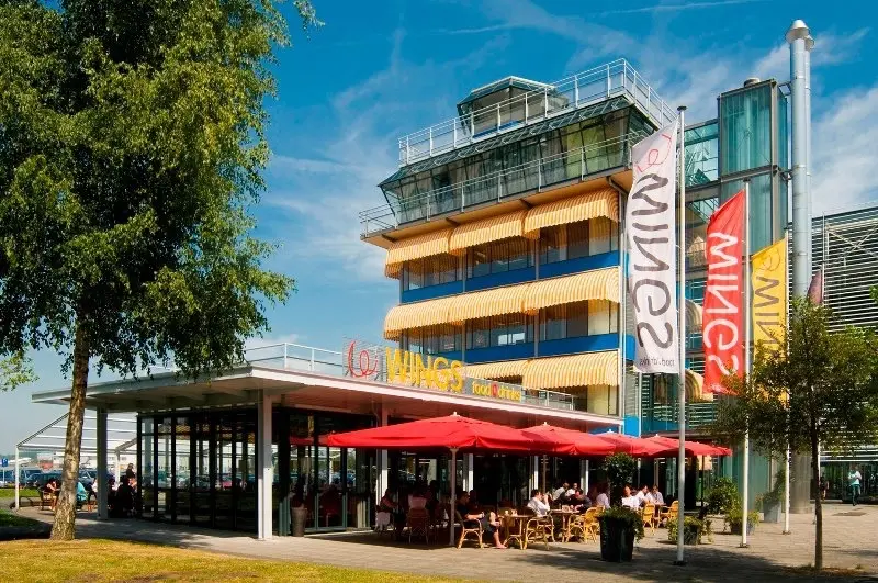 Restaurant Wings Food & Drinks in Schiphol