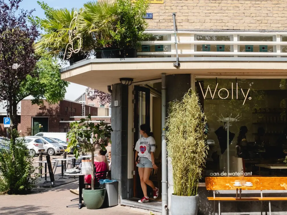 Wolly. in Rotterdam