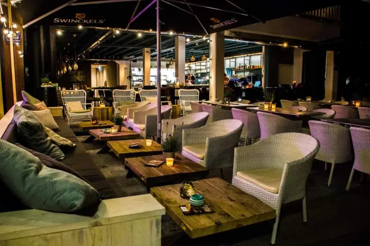 Restaurant Zilt lounge- en eetcafé in Renesse